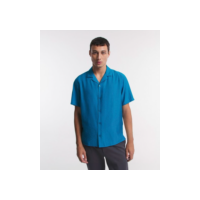 Camisa Boxy Gola Bowling com Textura Azul Turquesa