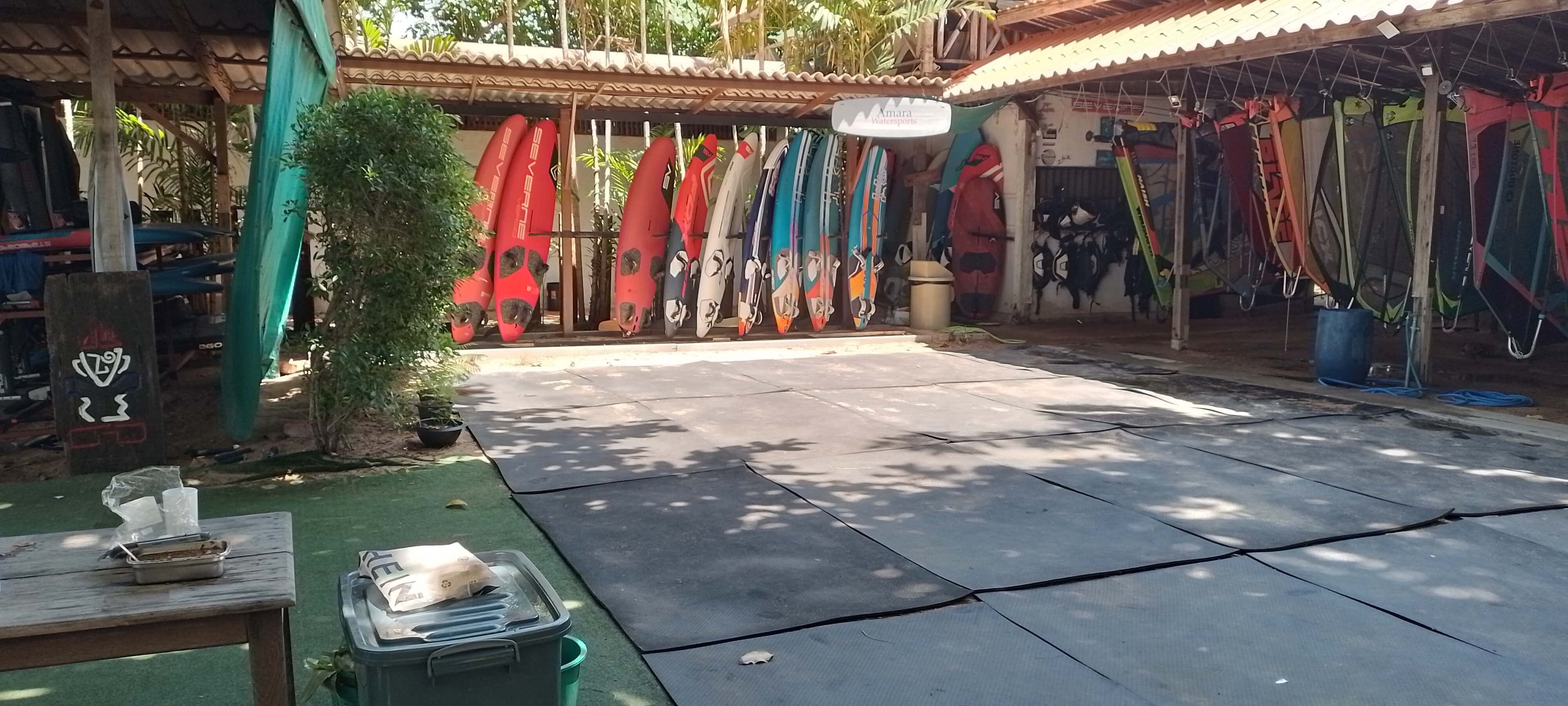 Maintenance area for washing and setting up gear