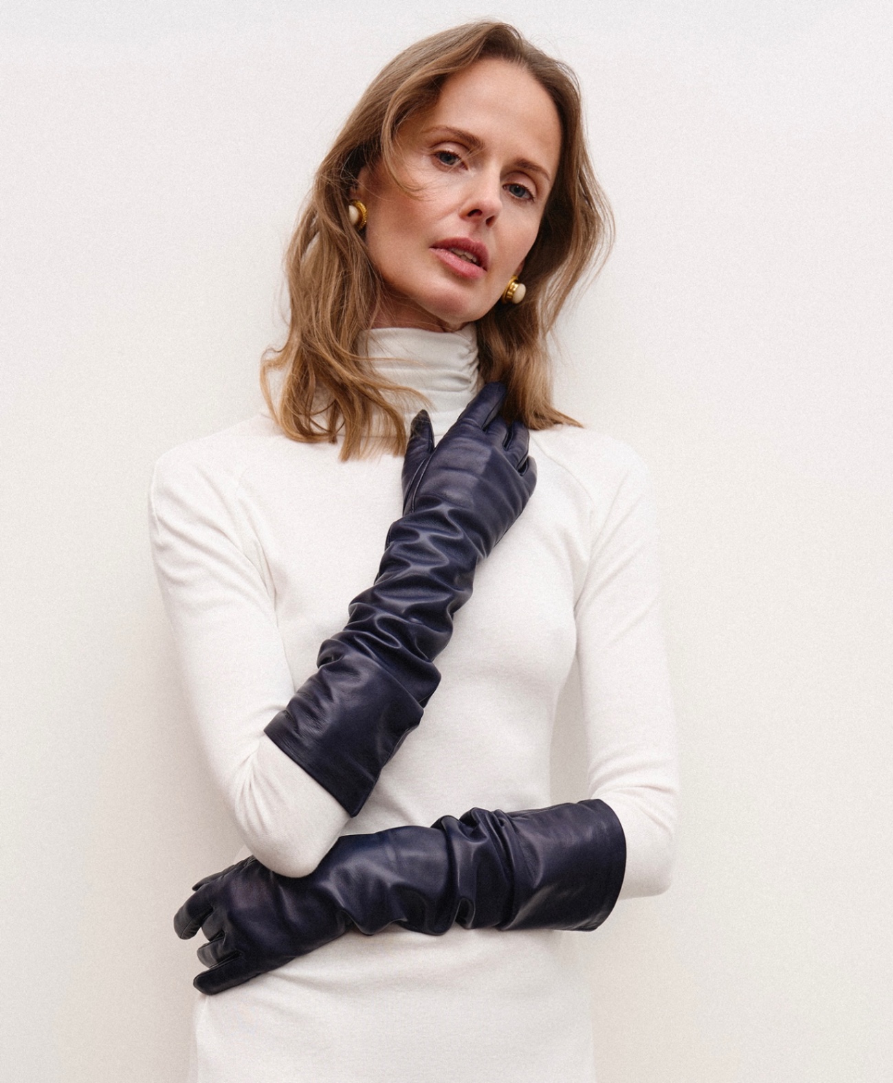 The Opera Gloves