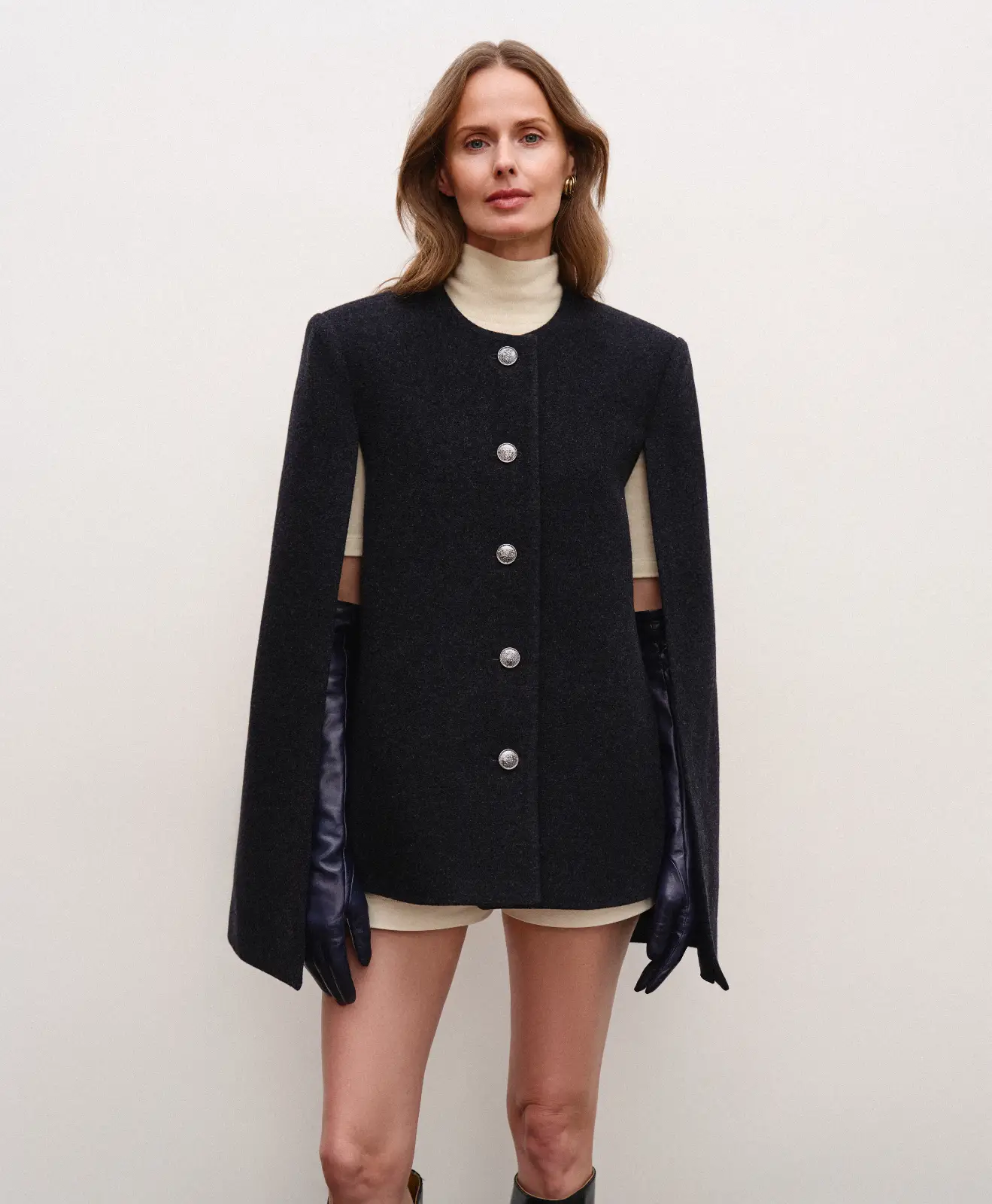 Women’s grey wool cape Madison in classic old money style