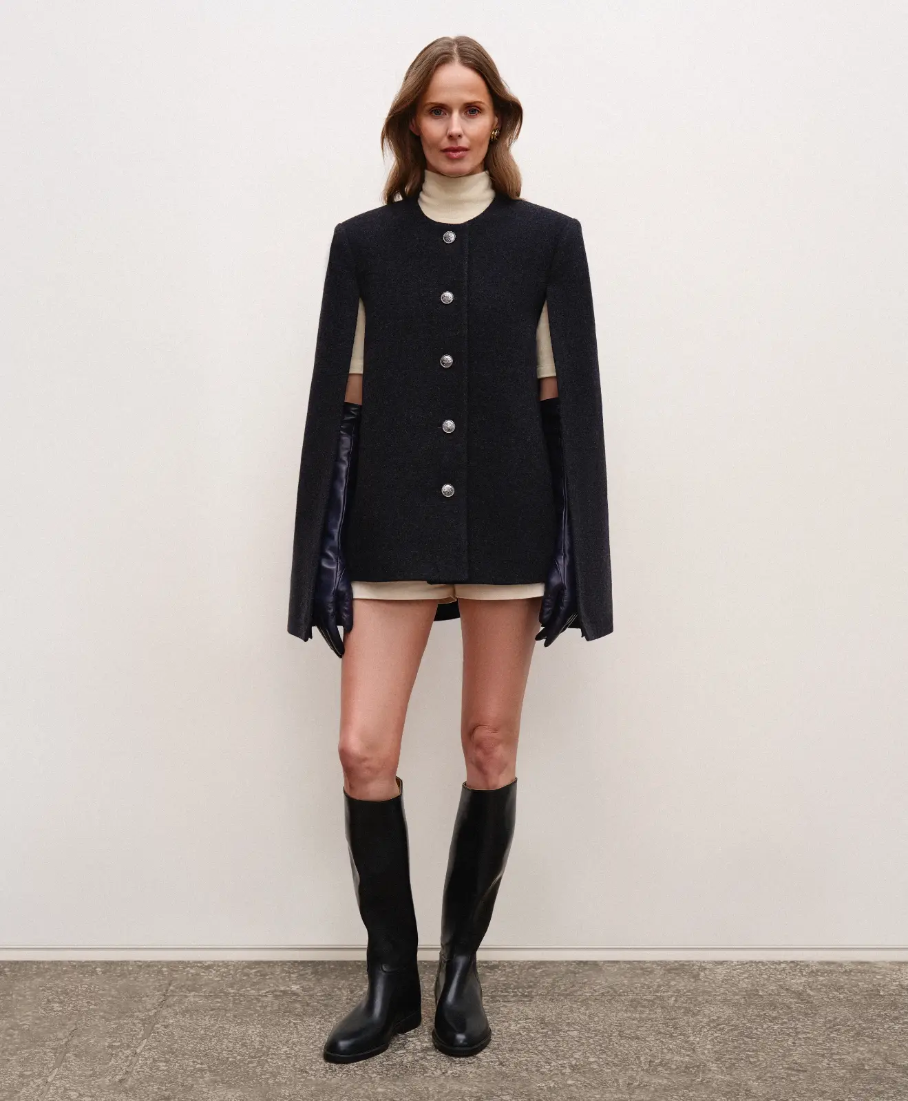 Women’s grey wool cape Madison in classic old money style