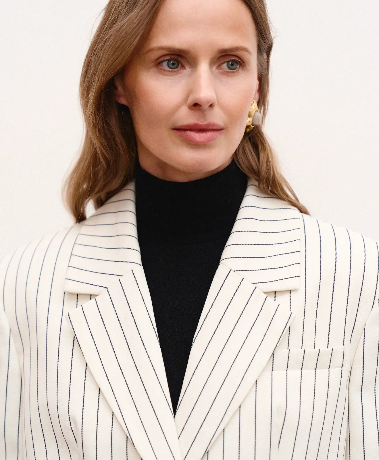 Дизайнерський жіночий блейзер Truman зі 100% вовни білого кольору у стилі Old Money