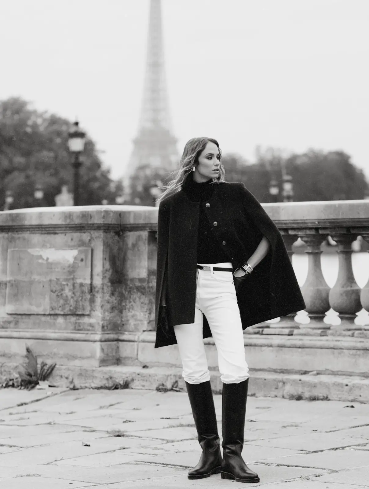 Women’s grey wool cape Madison in classic old money style