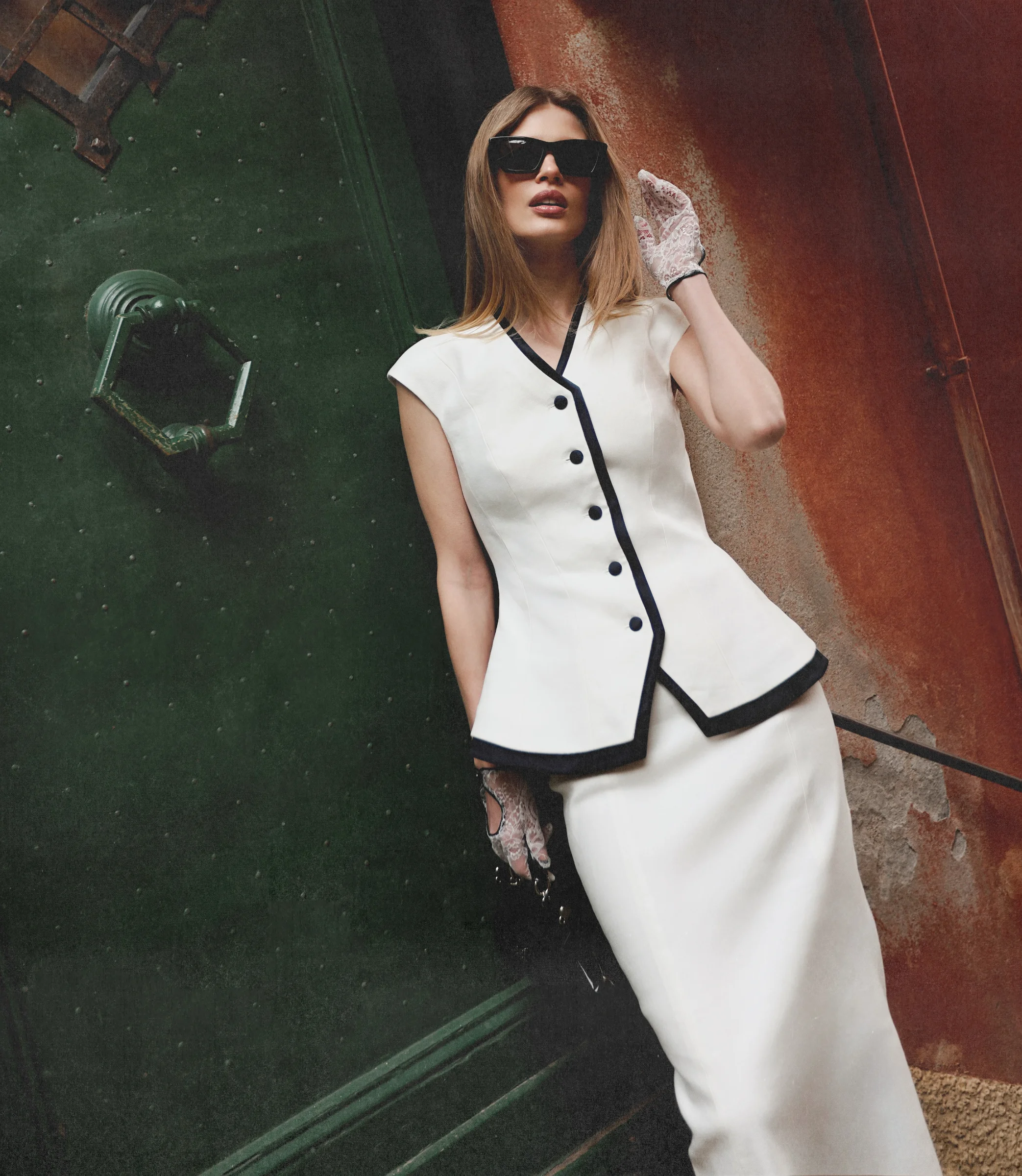 Luxury linen jacket with contrast silk trim in old money style