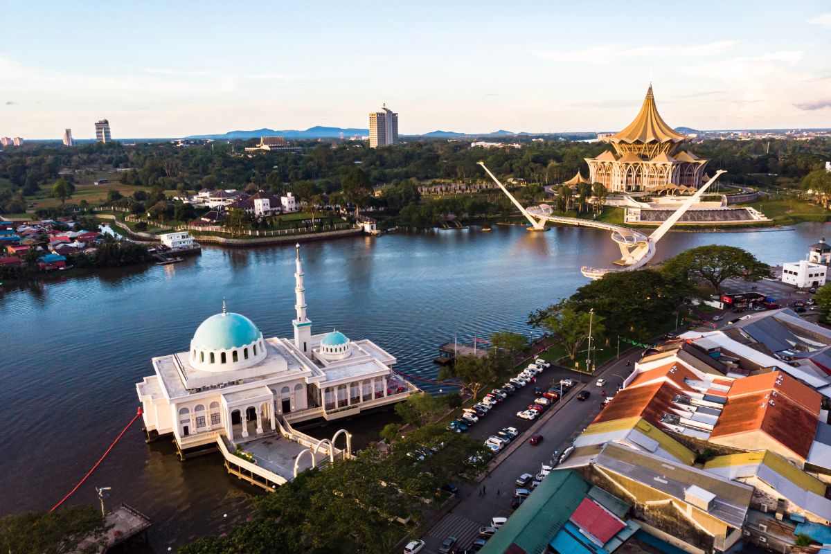 Paket Tour Kuching 3 Hari 2 Malam