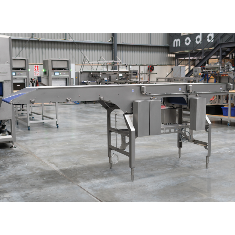Moda Track Indexing Smart Conveyor for Meat Packaging