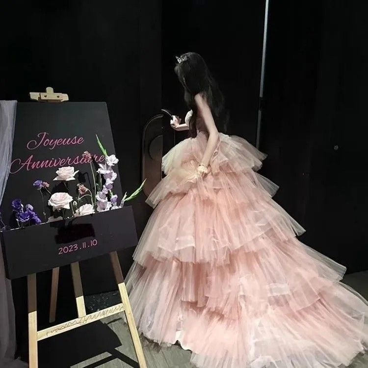 Гоёлын даашинз