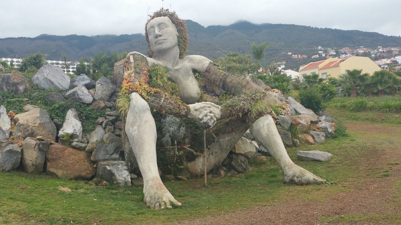 Découverte personnalisé des endroits et traditions de l'île avec un amigos local