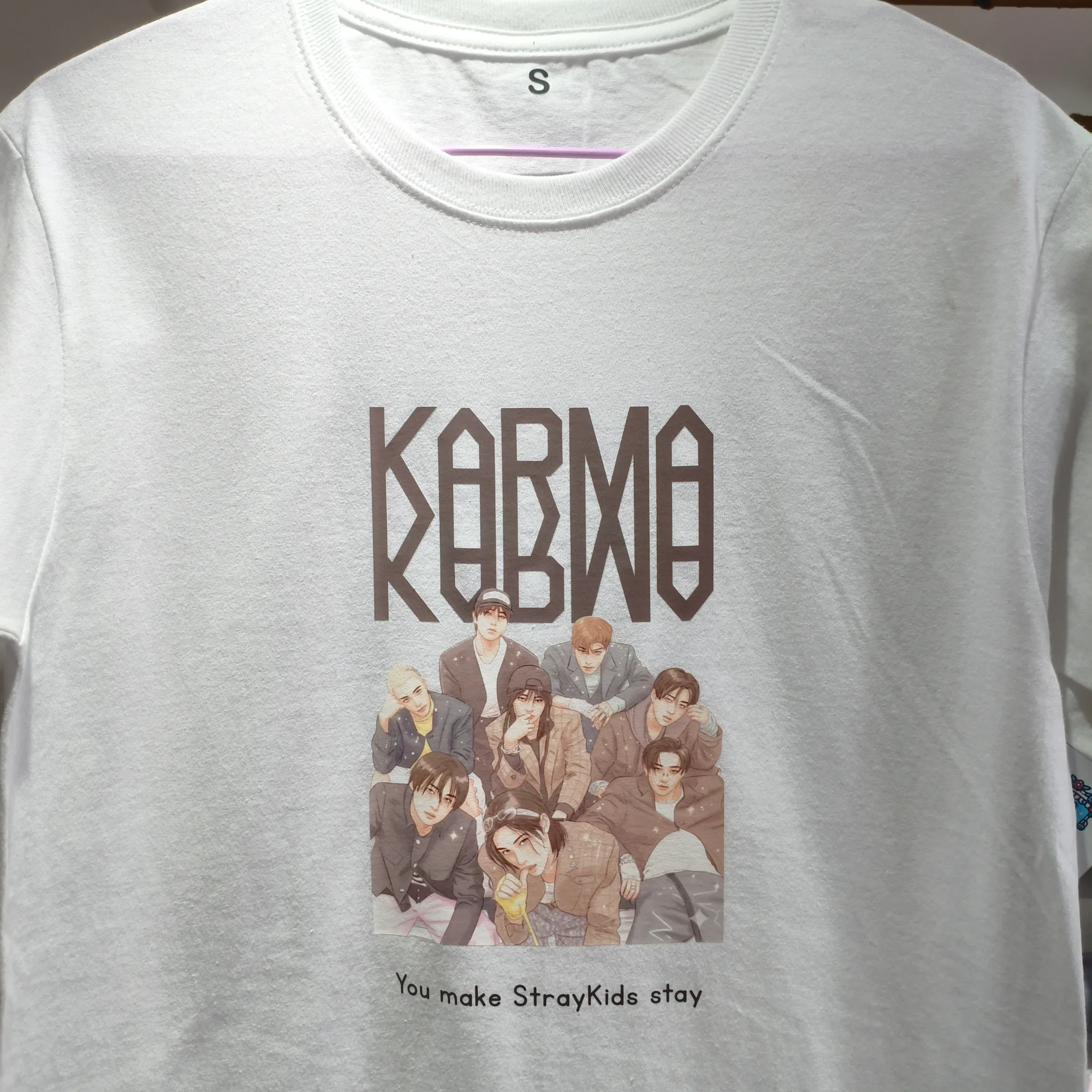 Stray kids foto grupal/ karma