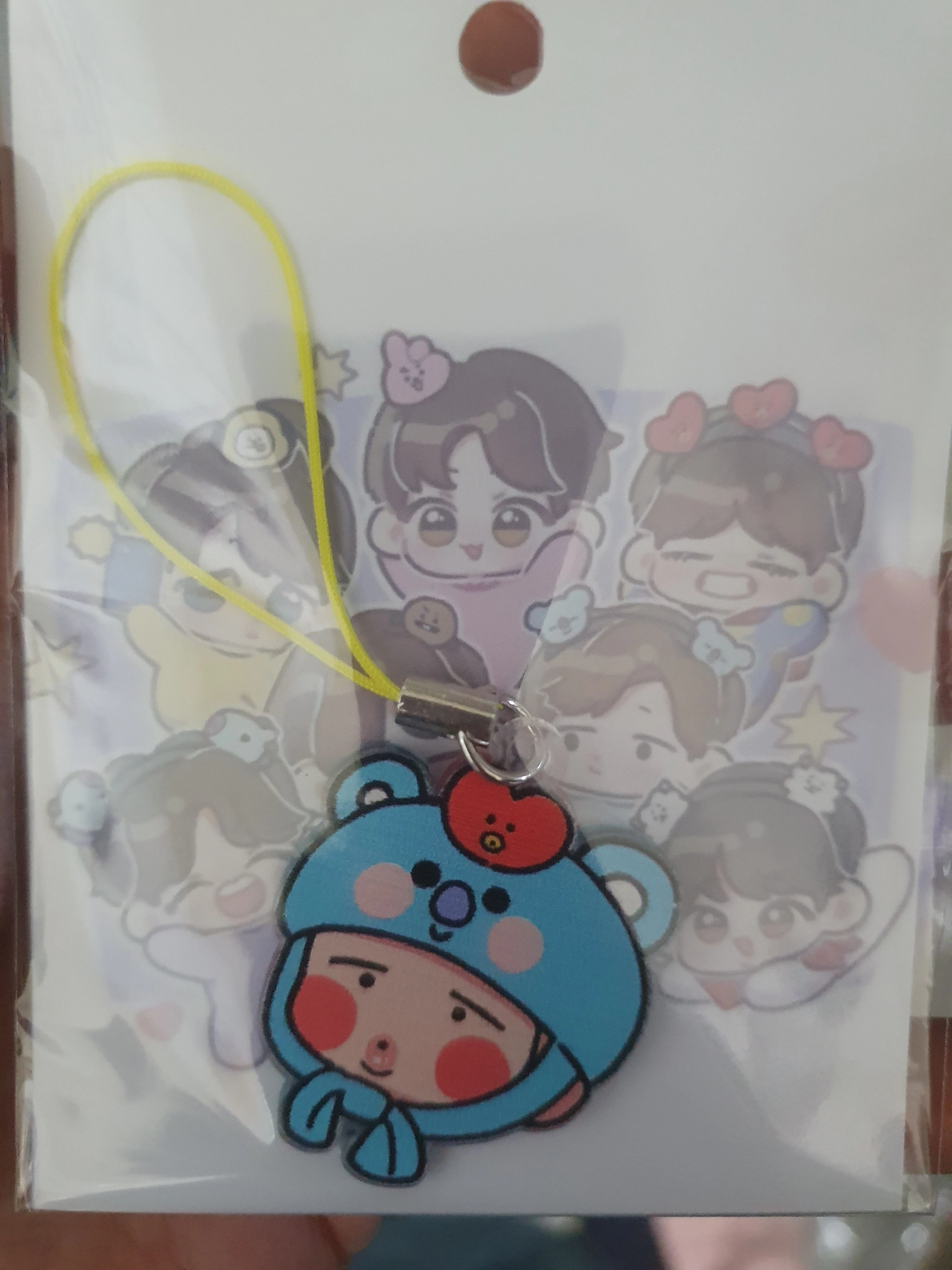 BTS chibi con gorro Bt21