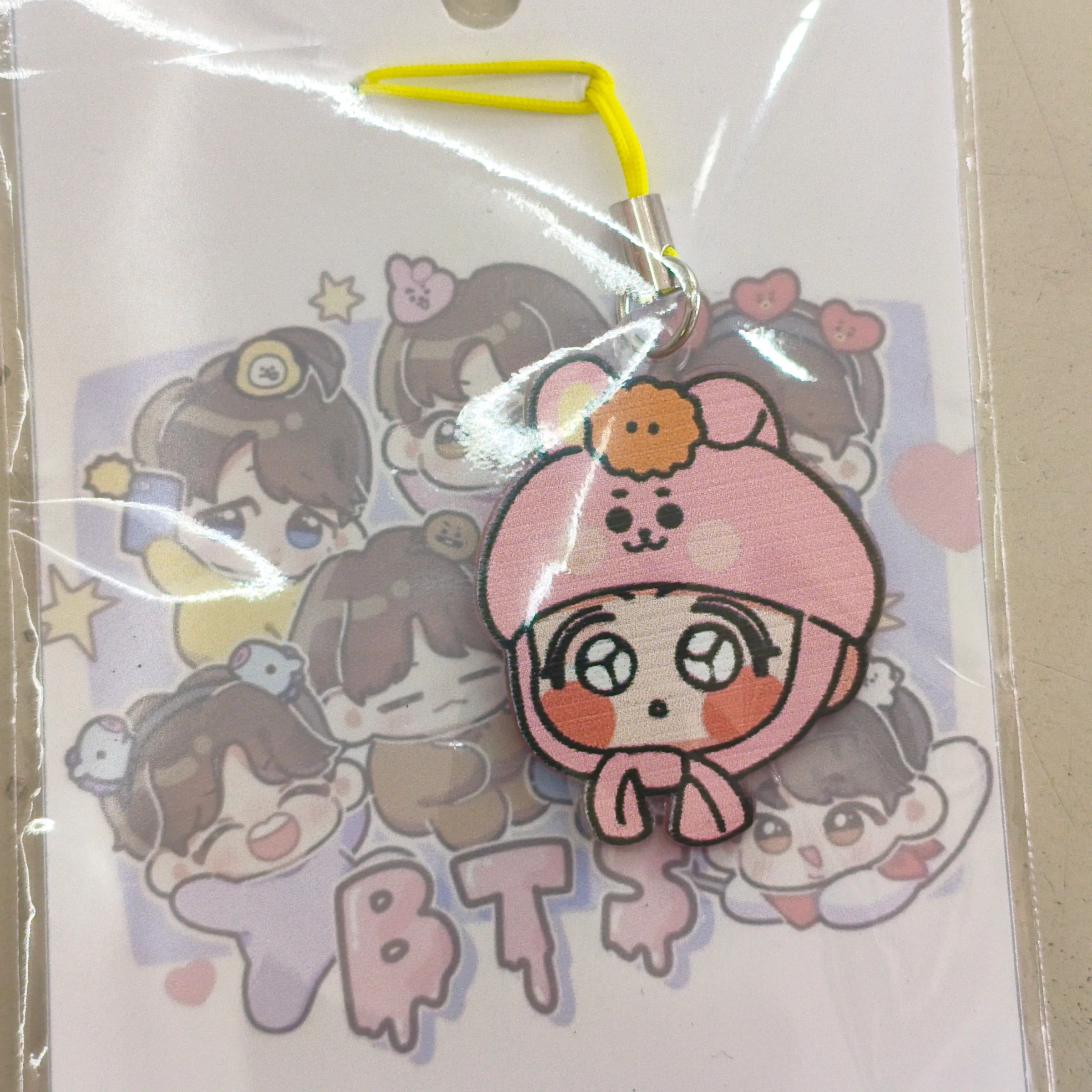 BTS chibi con gorro Bt21