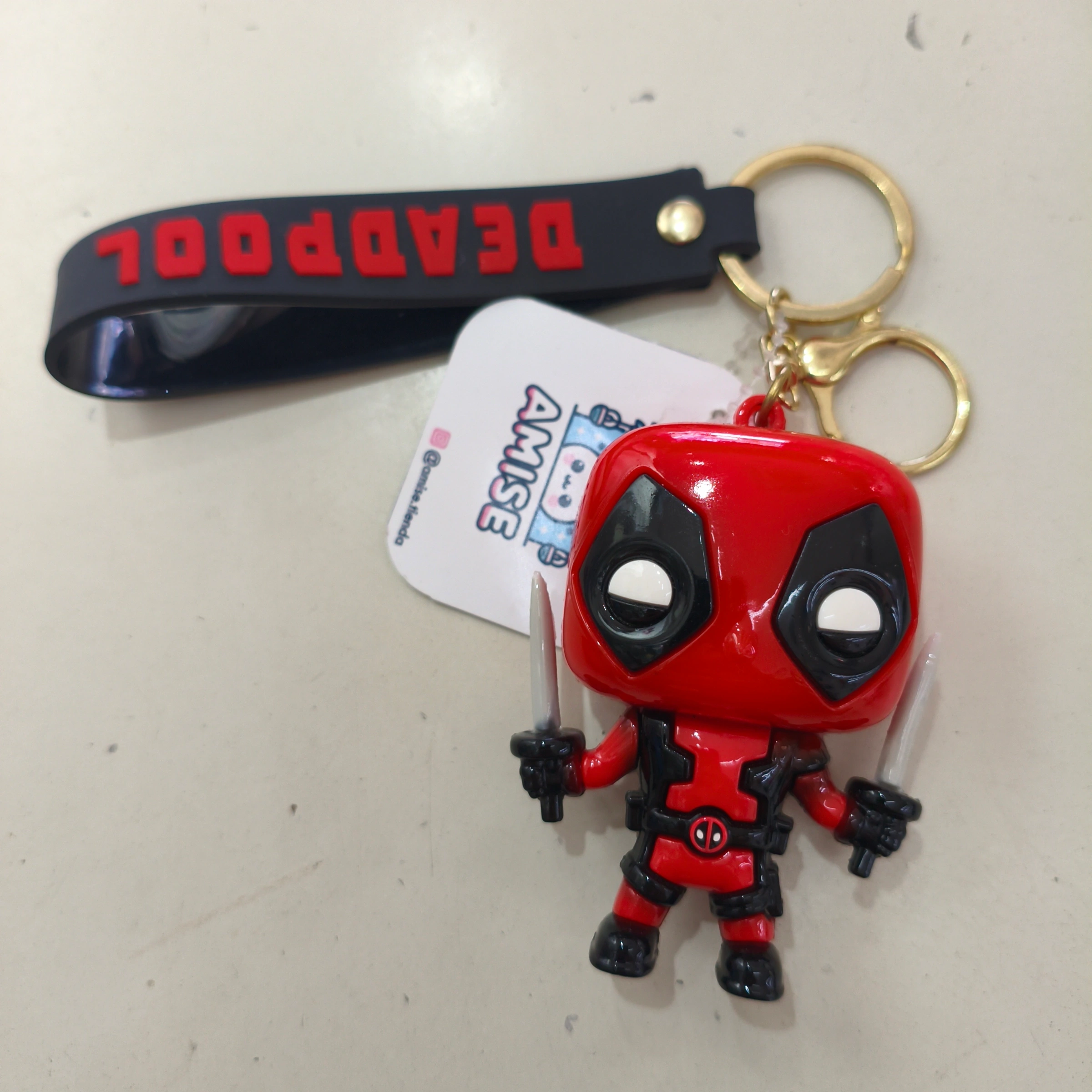 Deadpool cuchillas