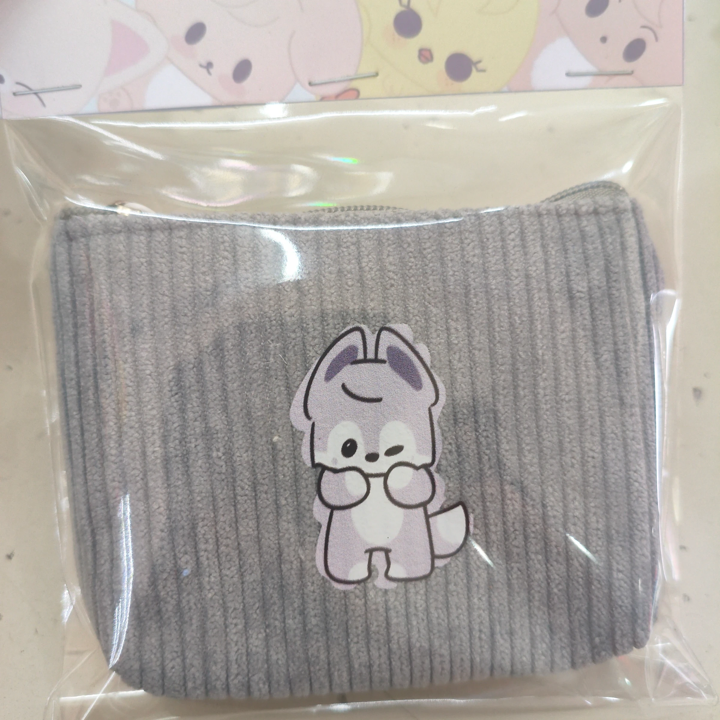 Wolfchan/ gris
