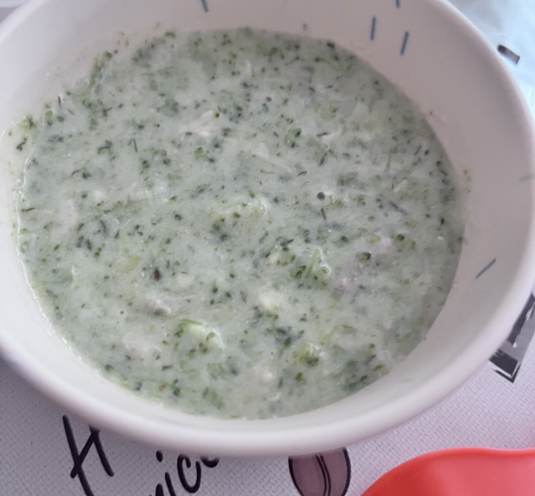 Broccoli cu sos de smântână