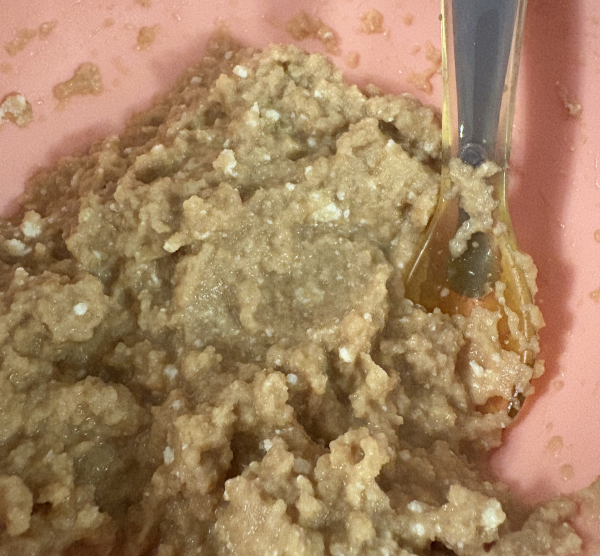 mar, biscuiti, iaurt si branzica de casa