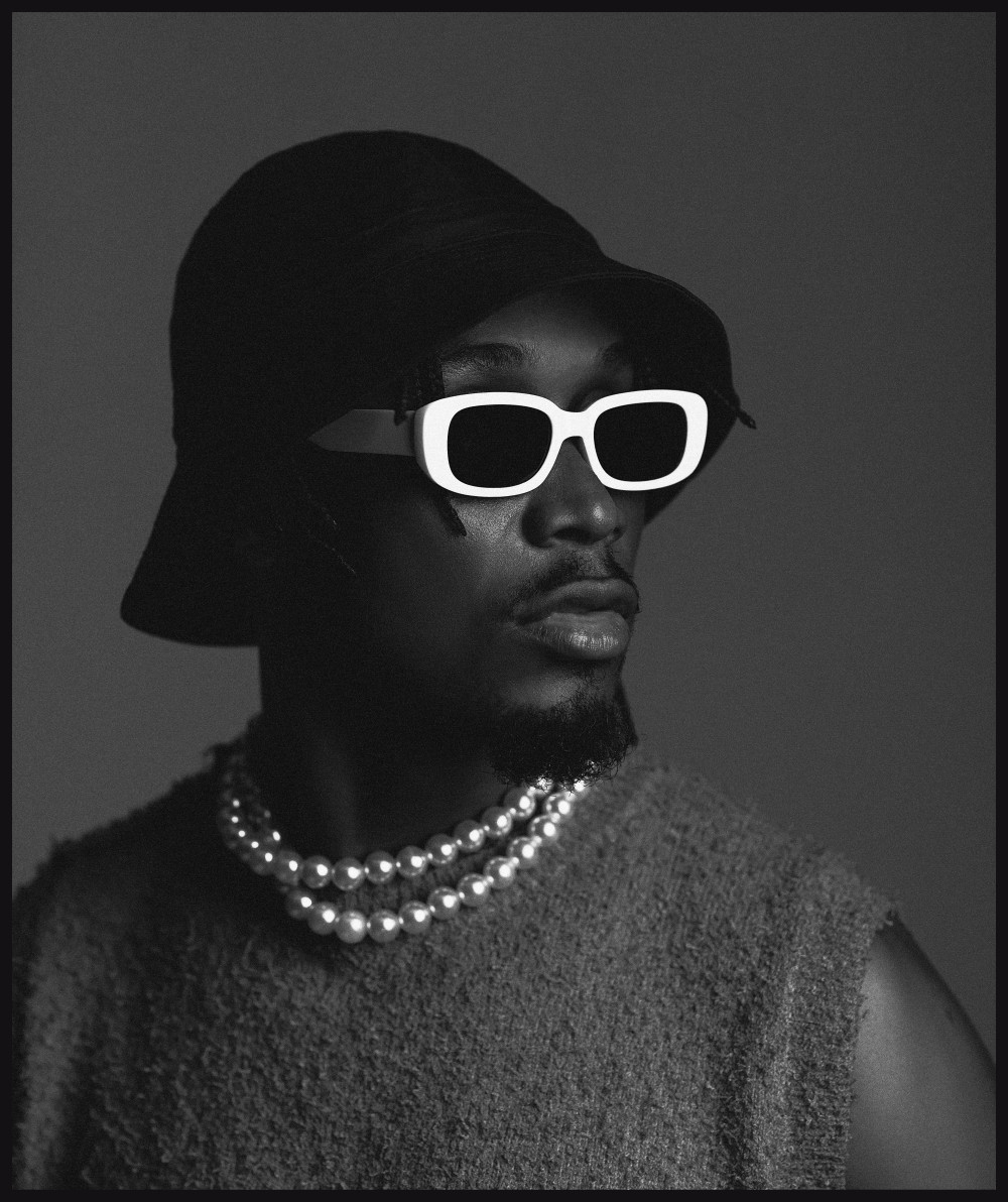 E.L enlists Lyrical Joe, AratheJay, Samini and more for 'BAR 7' tape