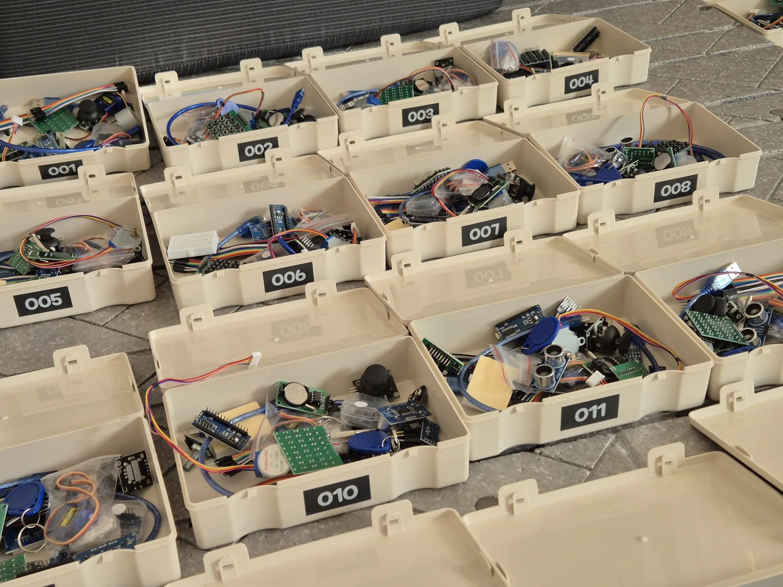 PCBPLAY-KIT101 키트 구성품