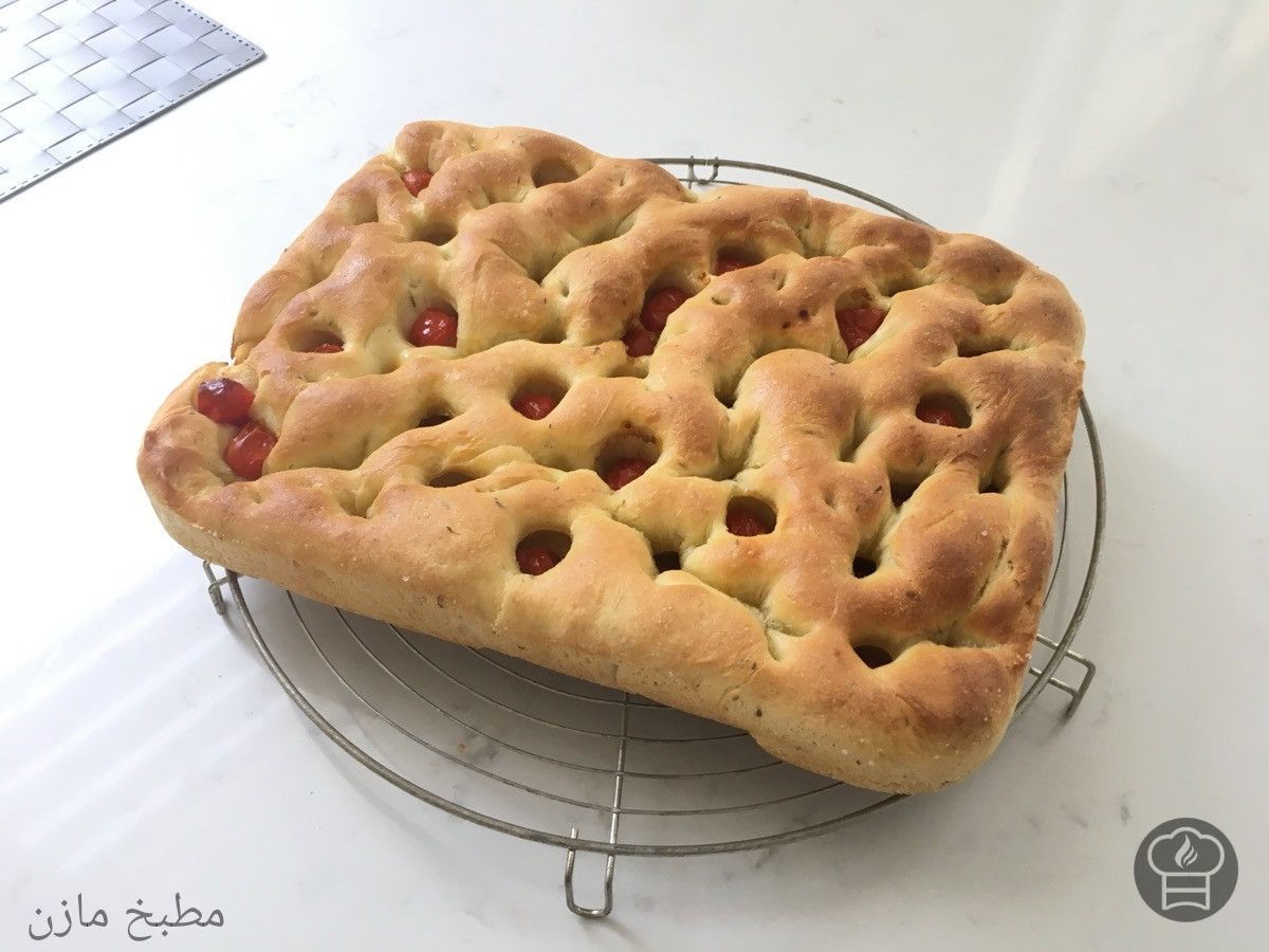 خبز الفوكاتشا الإيطالي بزيت الزيتون