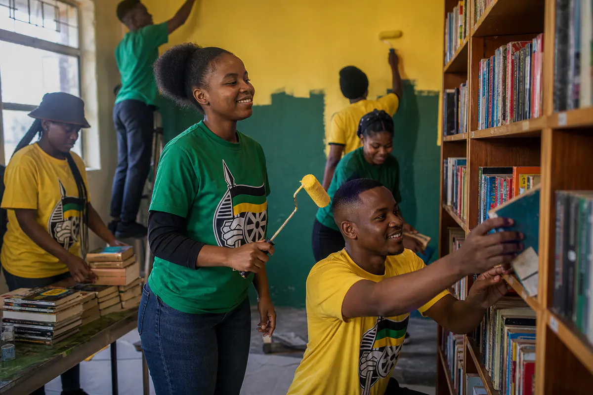 Khayelitsha Youth Bring Community Library Back to Life