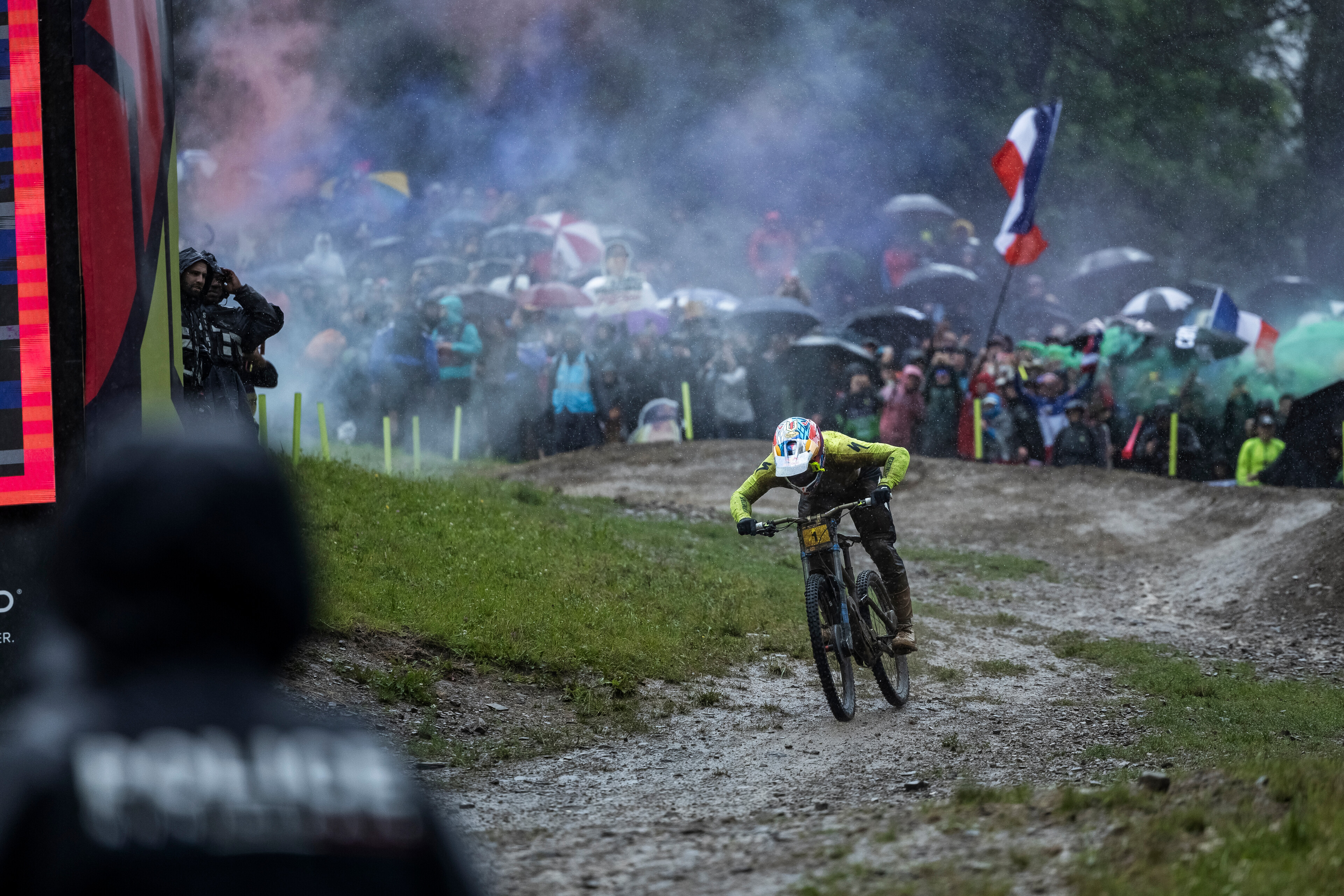 Guía completa: Dónde, cómo y cuándo ver en vivo la Copa del Mundo de DHI y XC de Les Gets