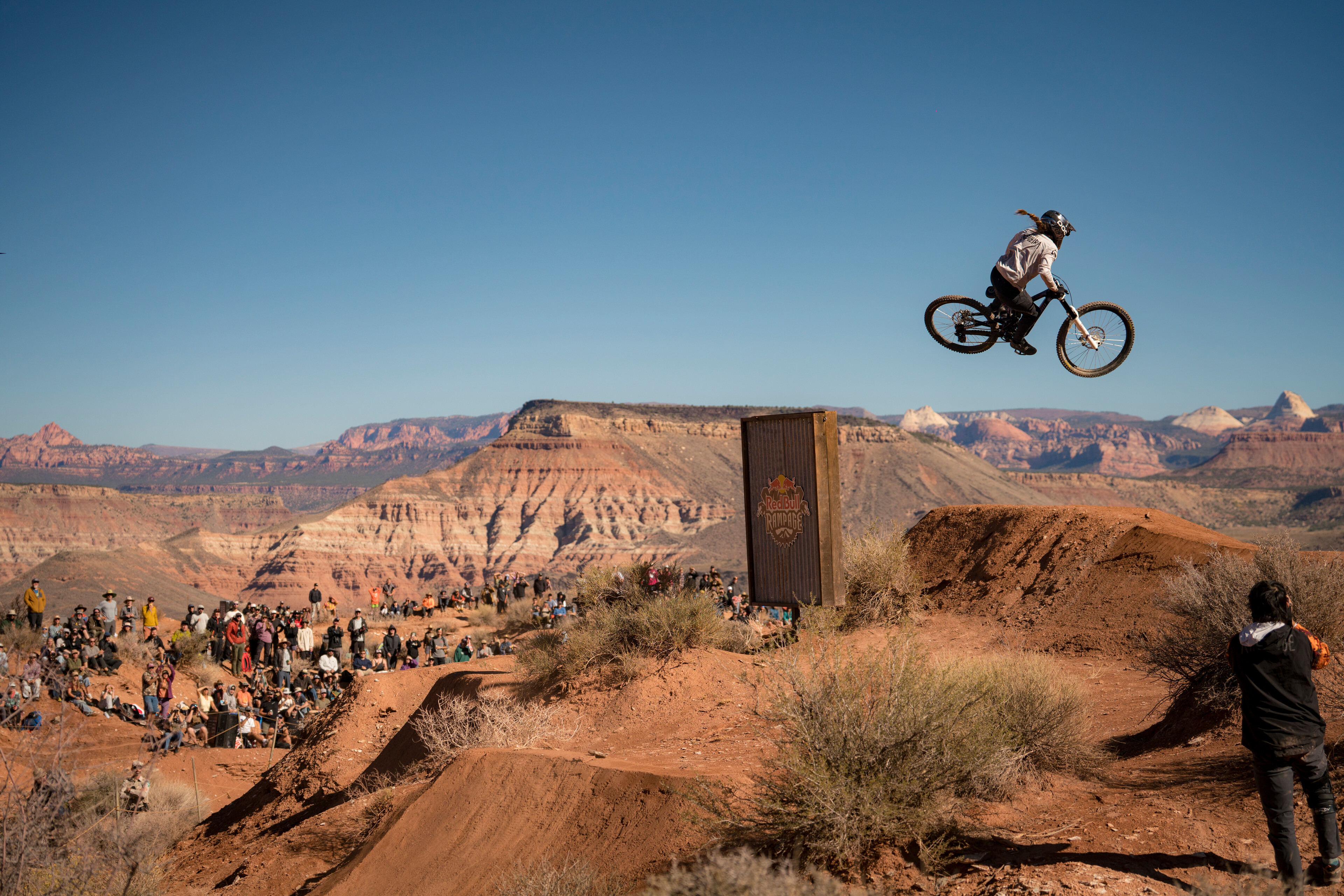 Las dueñas del desierto: El roster oficial para el histórico Red Bull Rampage 2026