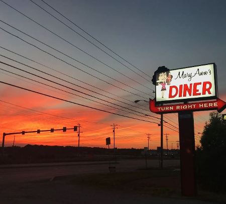 MaryAnn's Diner ****WINDHAM LOCATION**** background image