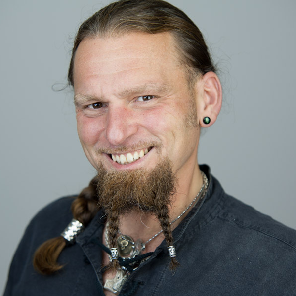 Porträt von Dirk Dressler-Sziegoleit