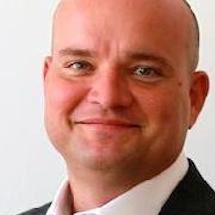 Porträt von Dr. Thorsten Büsser