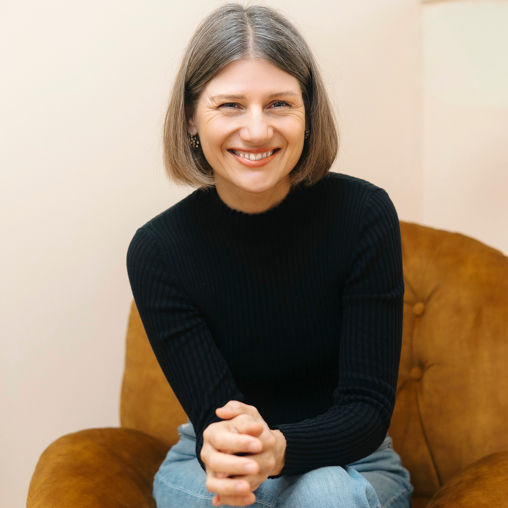 Porträt von Dr. Katja Schöne