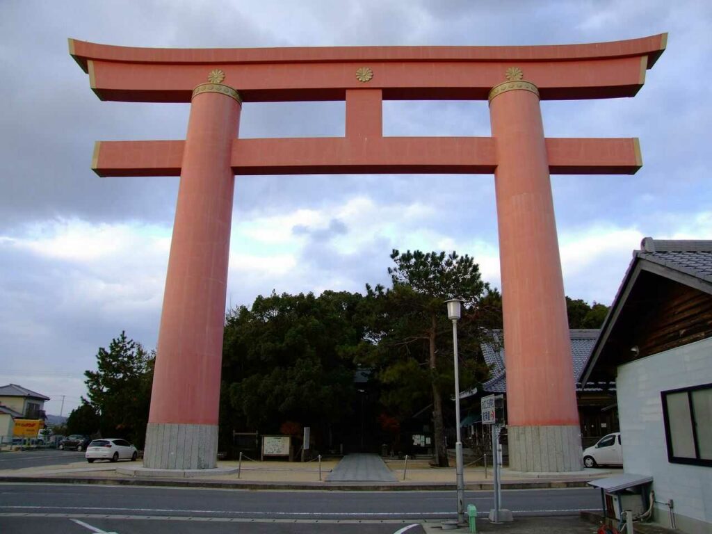 自凝島神社（おのころじまじんじゃ）の大鳥居