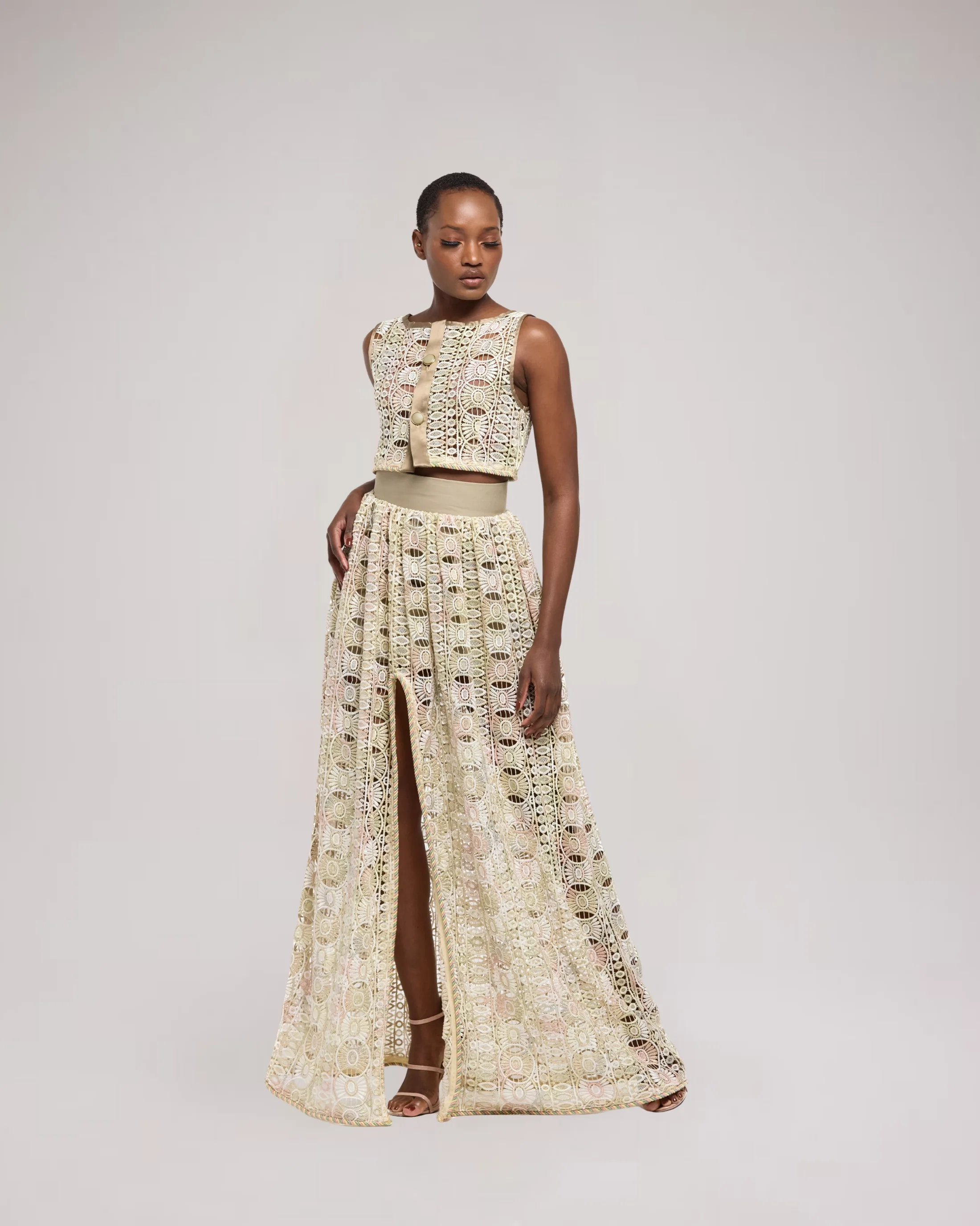 Look 18 by Anna Okaria