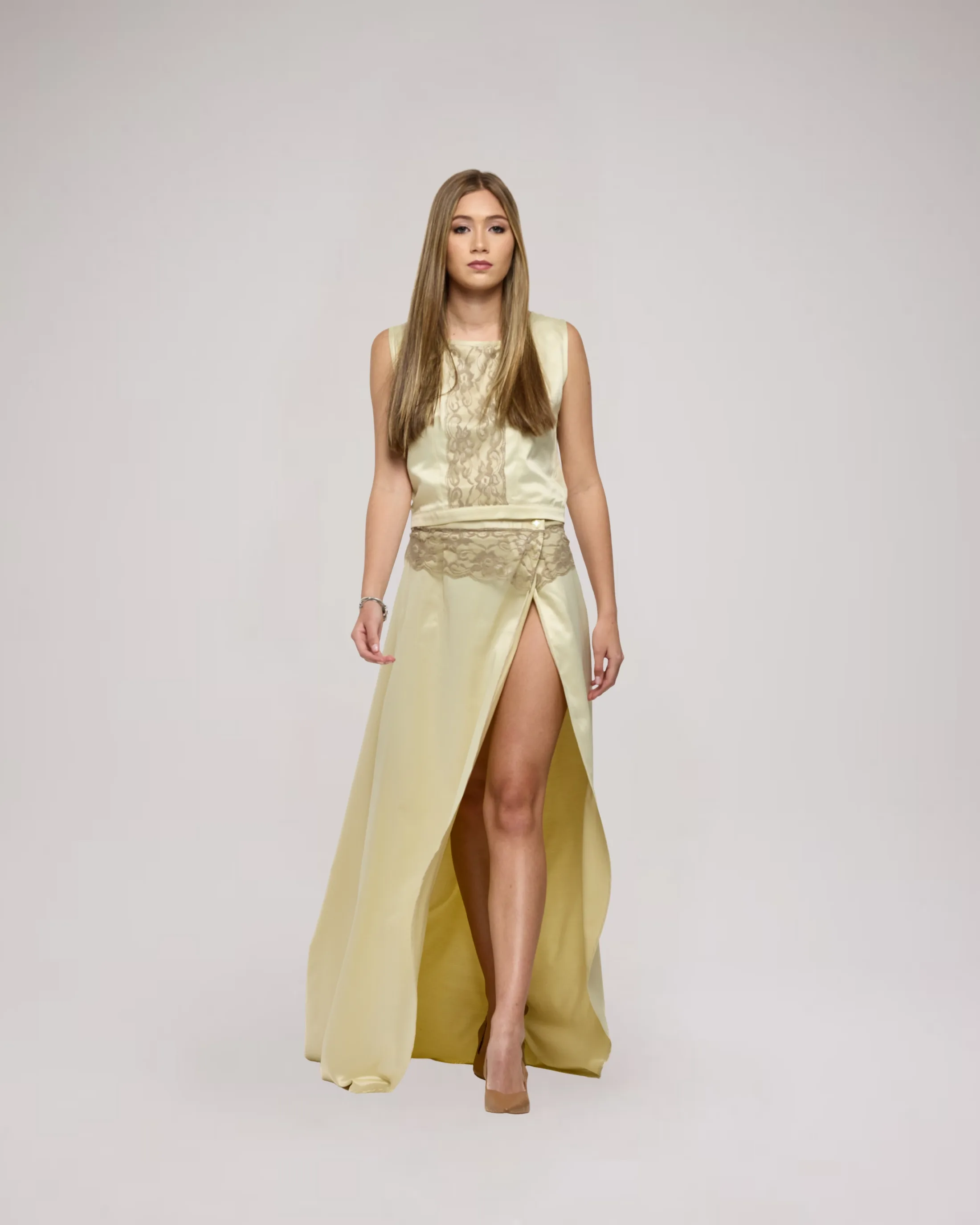 Look 3 by Anna Okaria