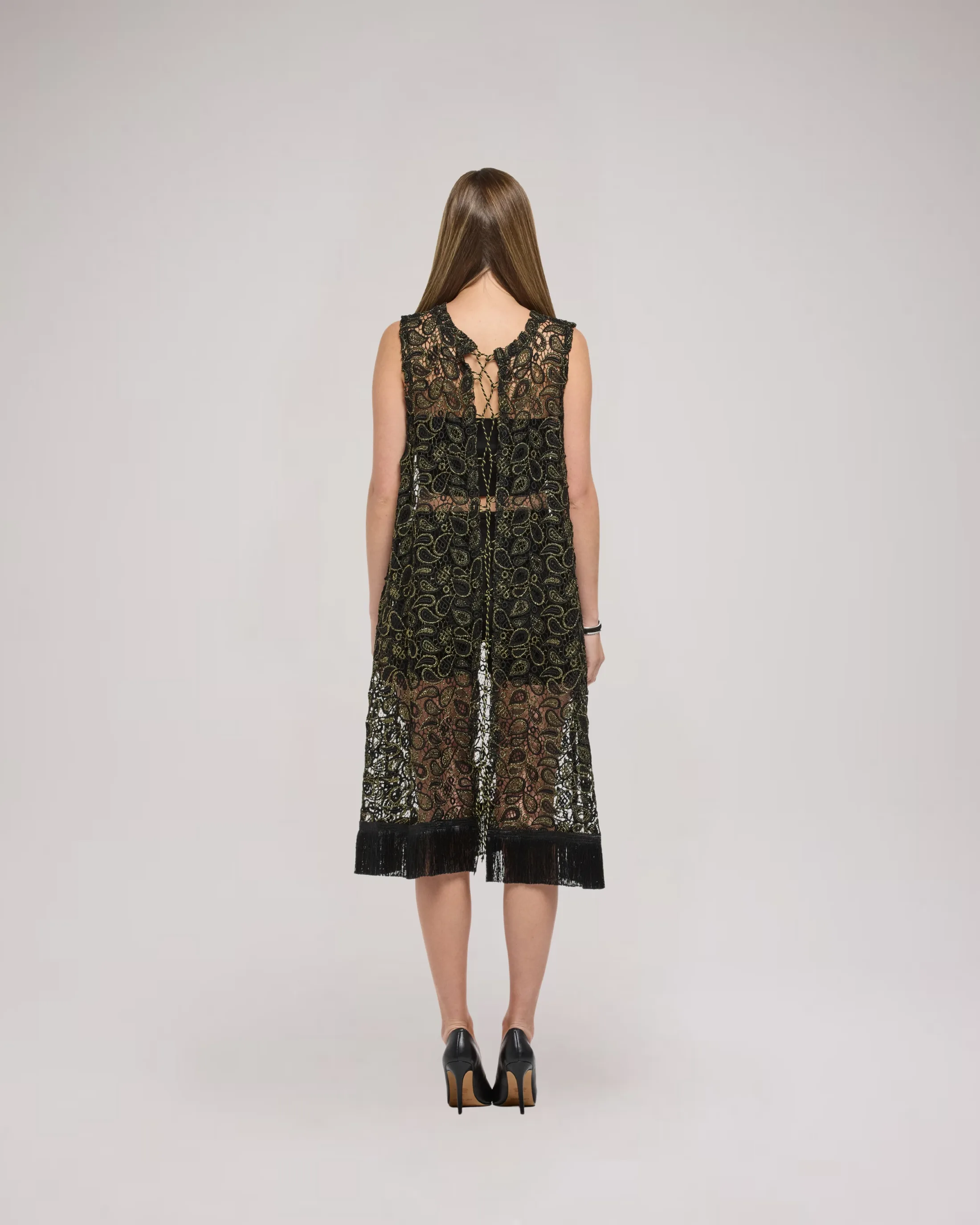 Look 9 by Anna Okaria