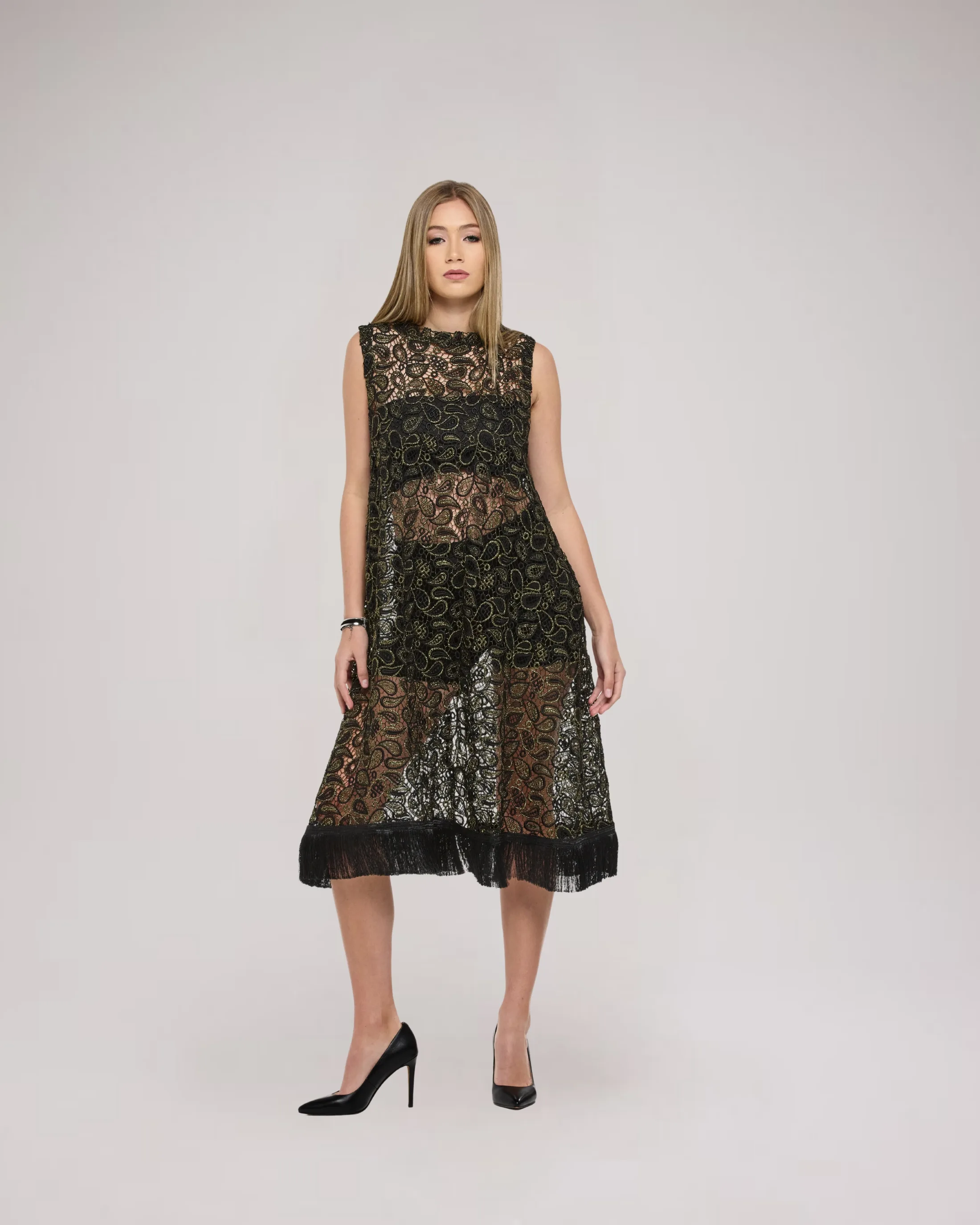 Look 9 by Anna Okaria