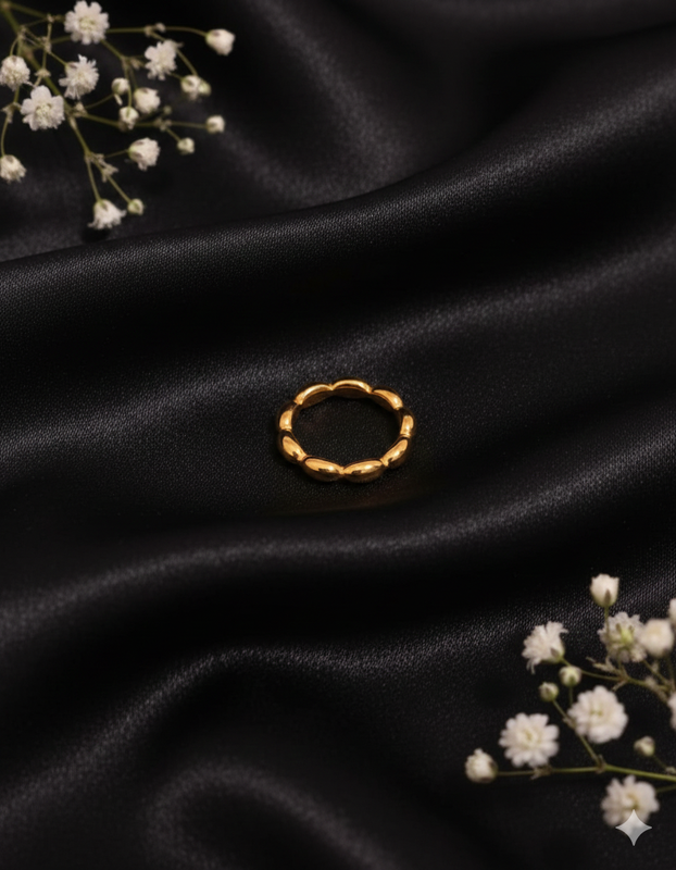 Anel Com Base Ondulada Estilo Corda Dourado