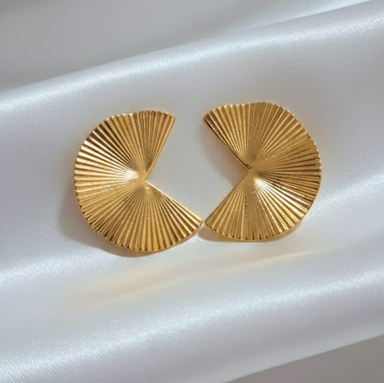 Brinco Leque Feminino banho ouro 18k