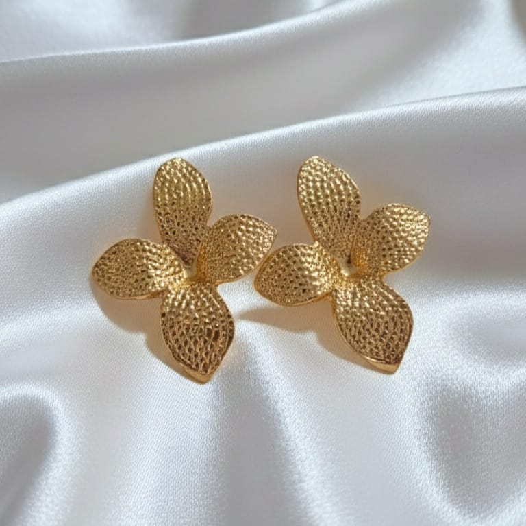 Brinco Flor 4 Pétalas banho ouro 18k
