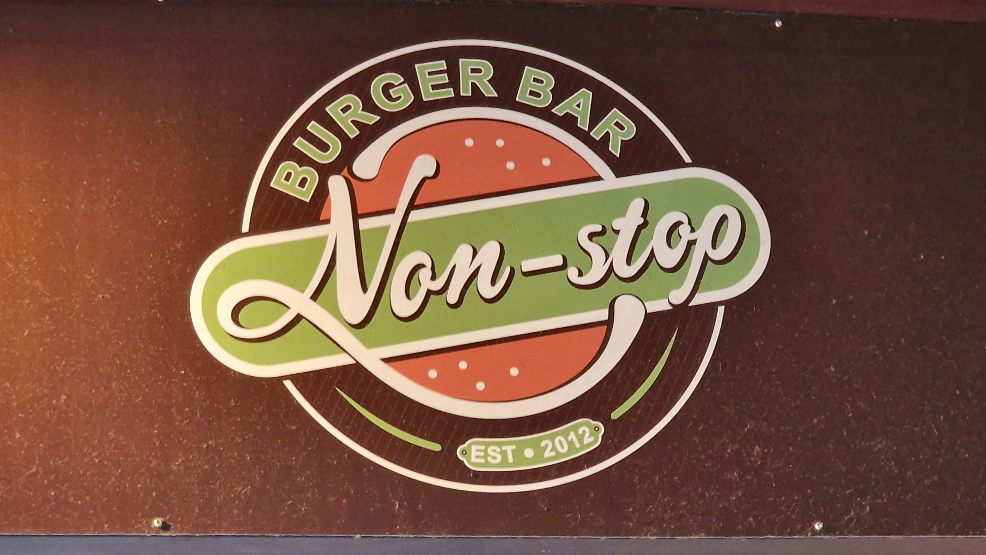 Photo 2 de Non-Stop Burger Bar