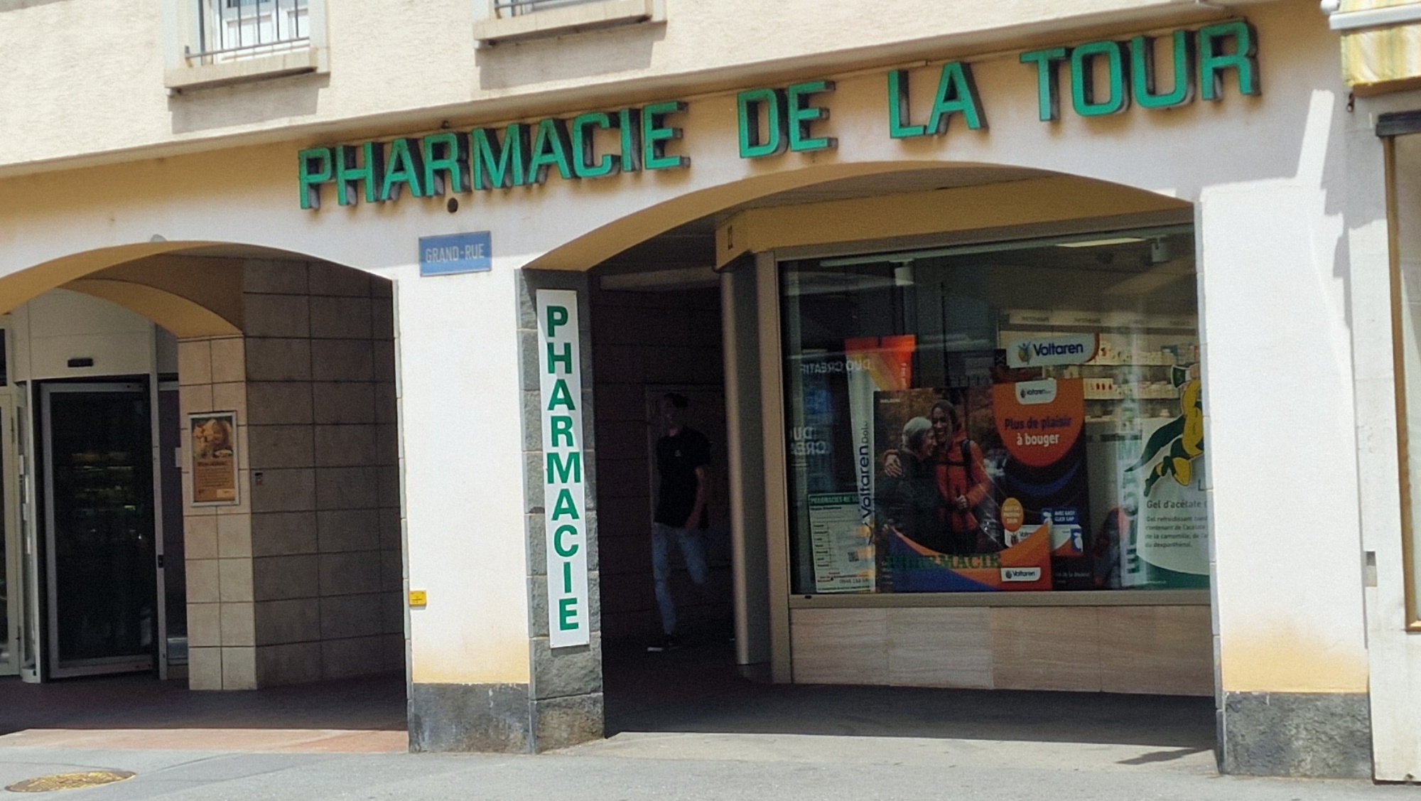Pharmacie De La Tour