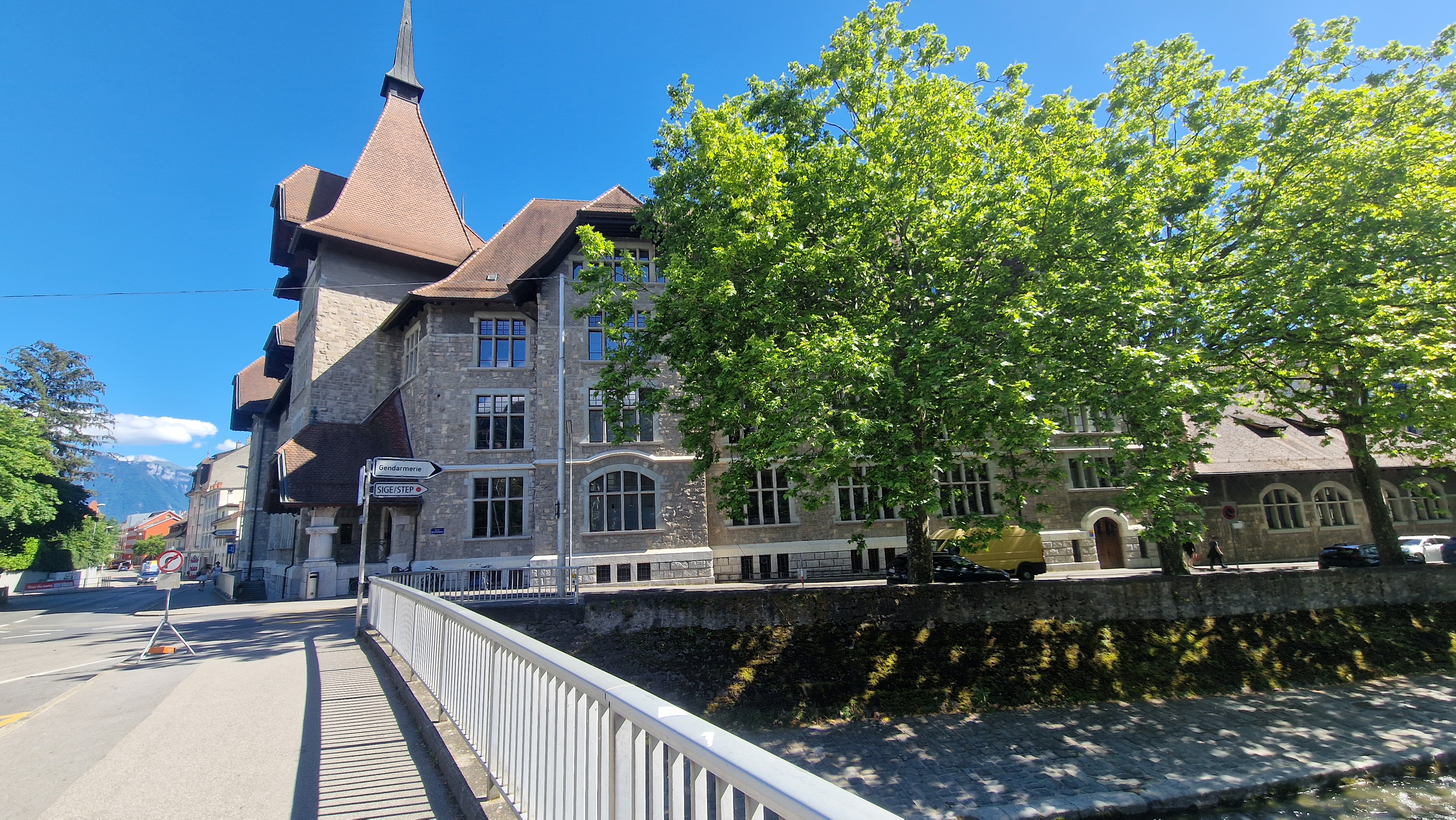 Photo 4 de College Primaire De La Veveyse - 🎓 Écoles & Formations à vevey