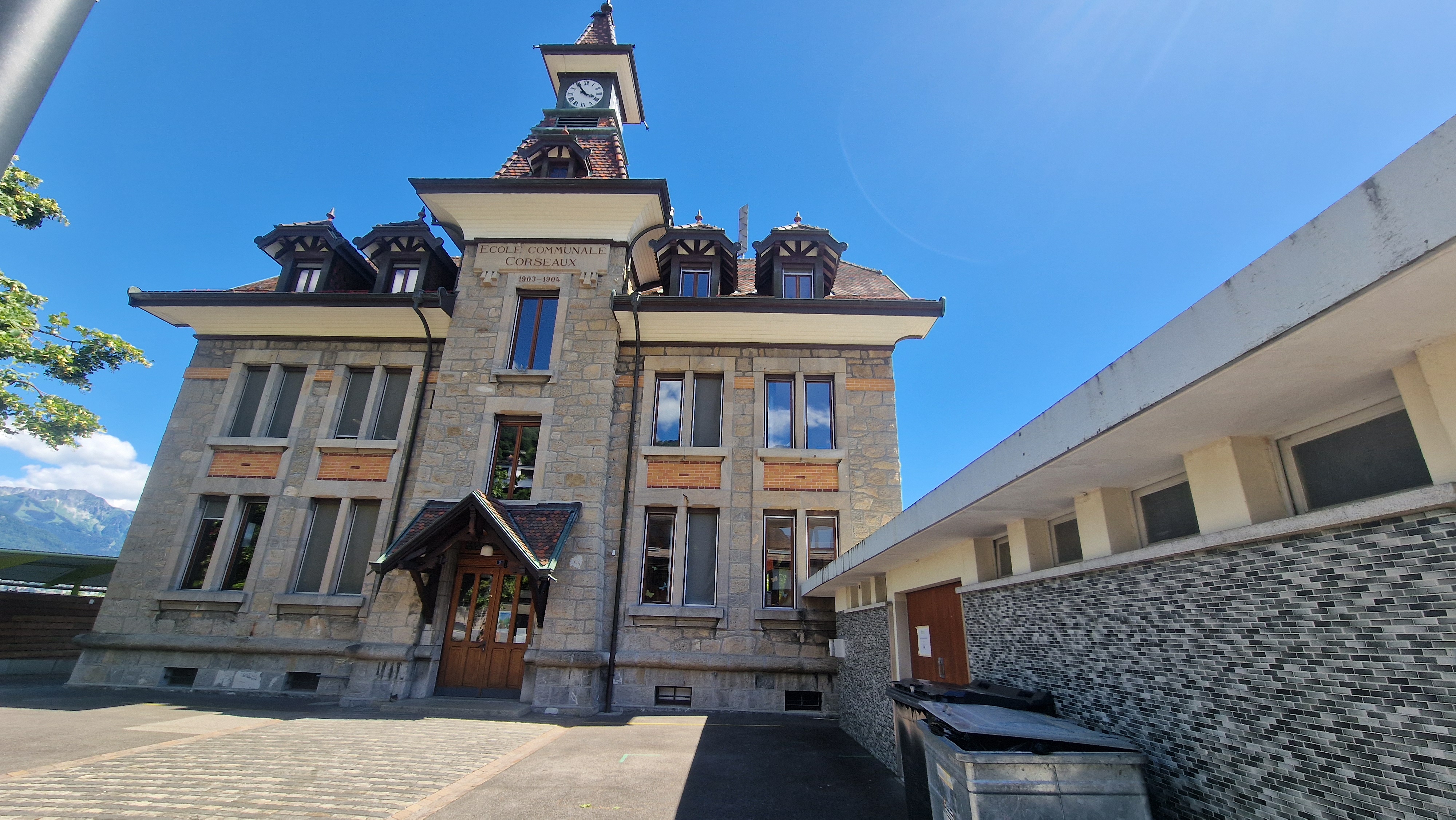 Photo 2 de Ecole Communale Corseaux - 🎓 Écoles & Formations à corseaux