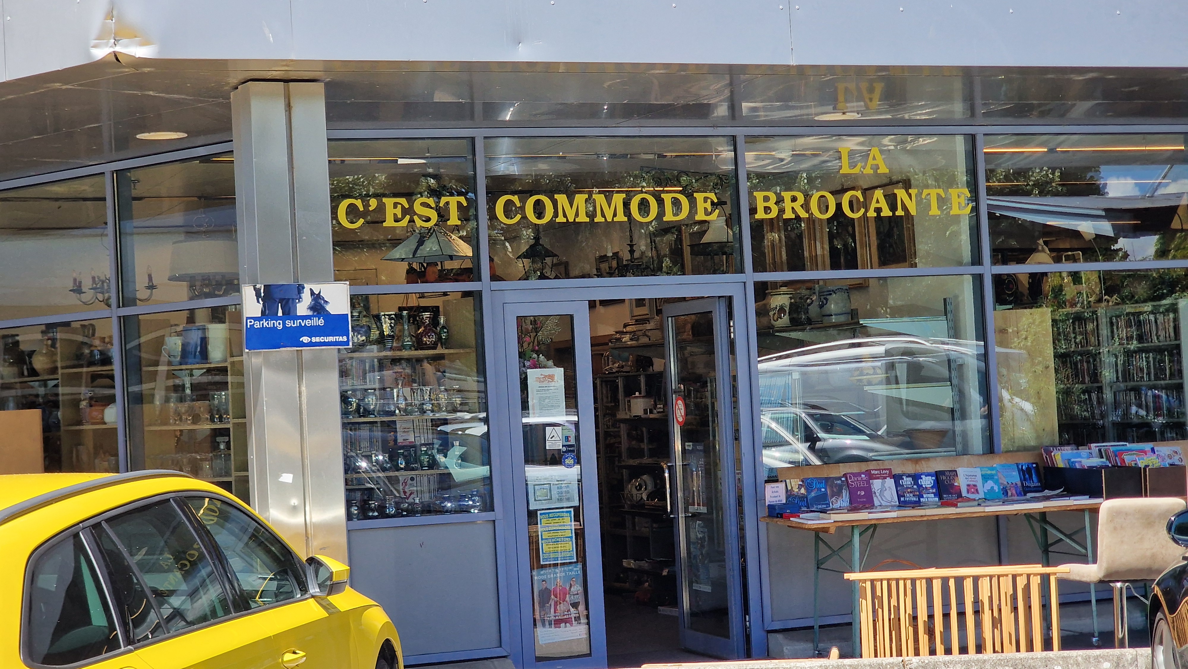 C'est La Commode Brocante