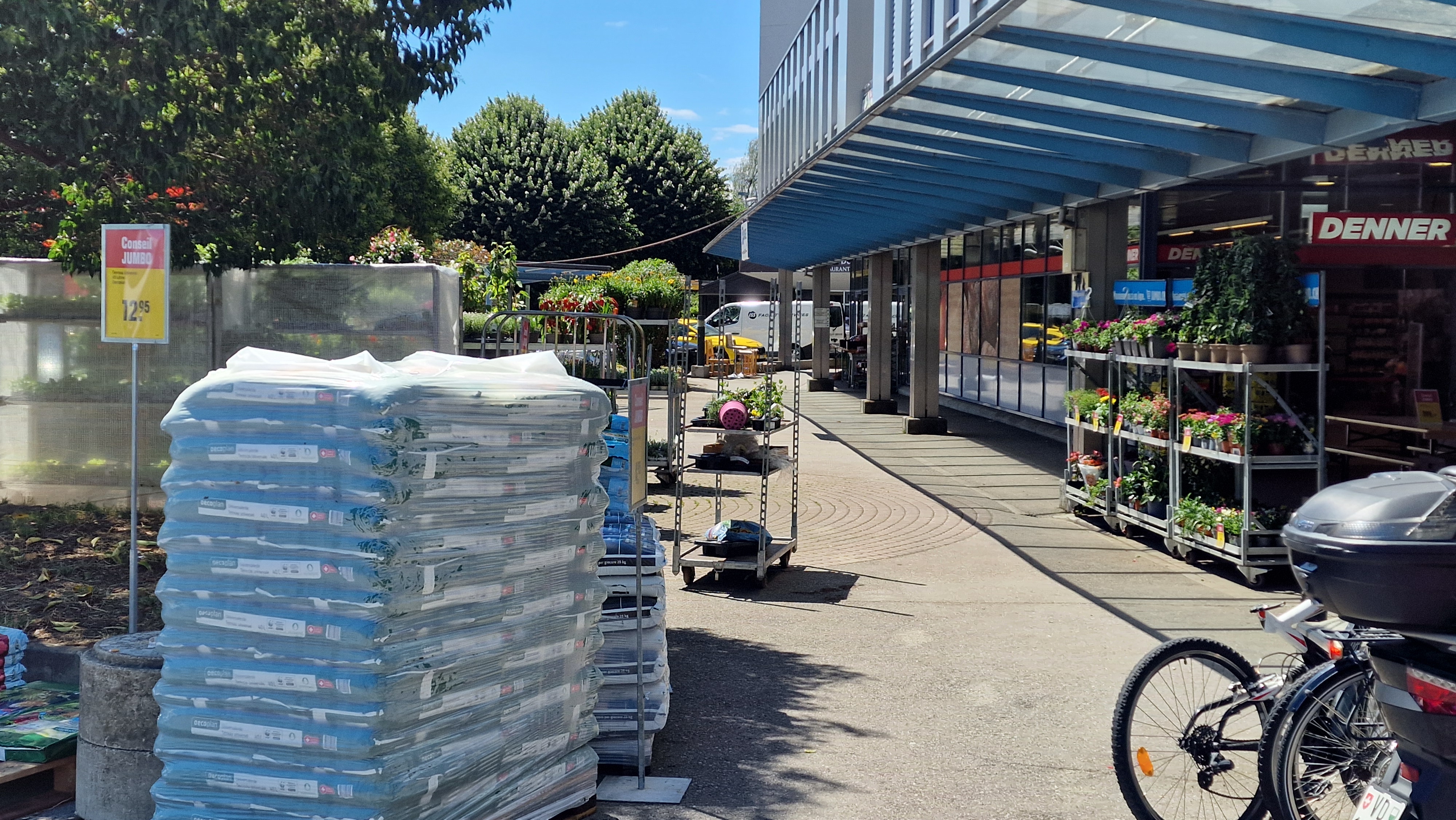 Photo 2 de Jumbo - 🔨 Magasins de Bricolage & Outillage à la tour-de-peilz
