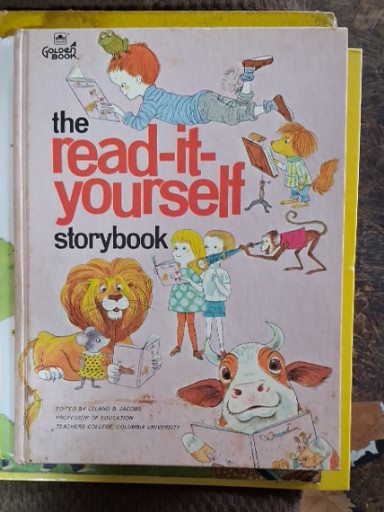 Hardcover children's book titled 'The Read-It-Yourself Storybook' published by Golden Books