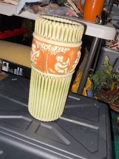 Ceramic vase from the 'Donatello' pattern by Roseville Pottery