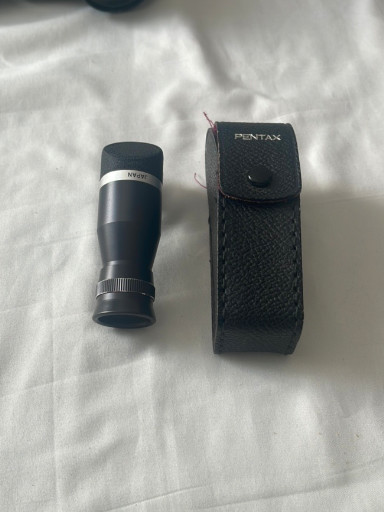 Viseur d'angle droit Pentax avec étui en cuir d'origine