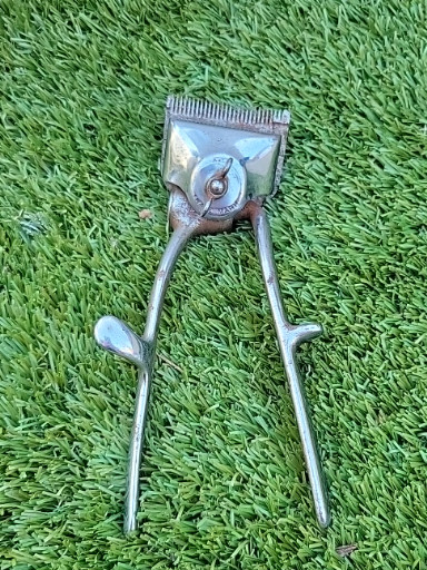 Vintage manual hair clippers 'ACE' model