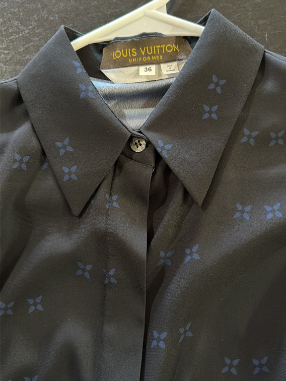 Louis Vuitton Uniforms silk shirt with Monogram flower pattern