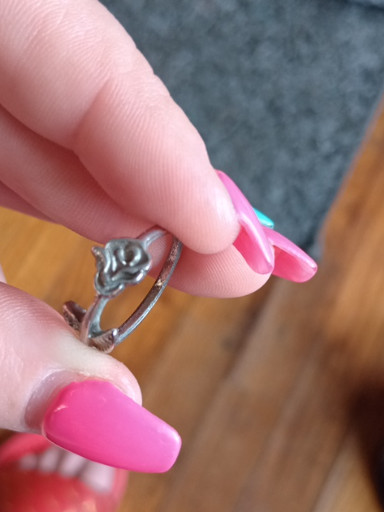 Sterling silver adjustable ring with rose motif