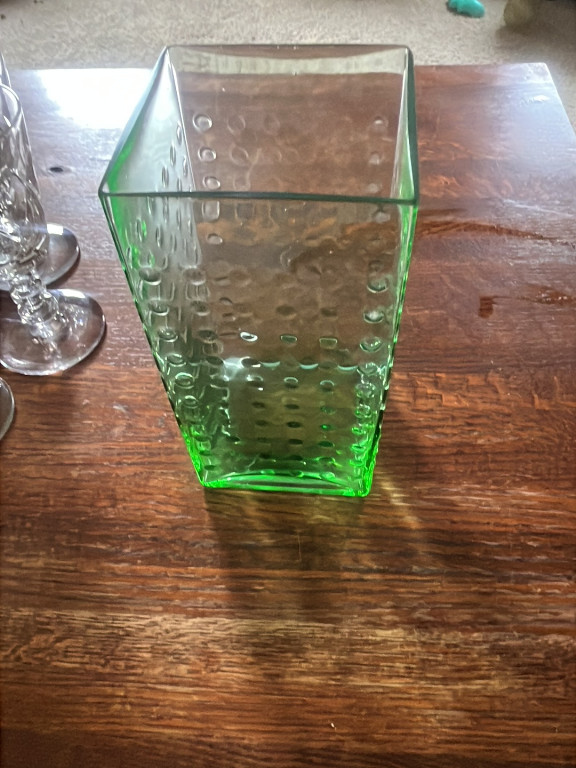 Green glass vase with controlled bubble pattern